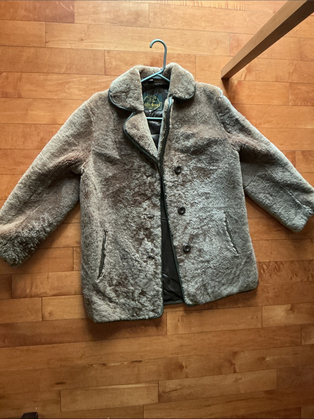 Brown Genuine Shearling Women's Coat Made in England. - Picture 13 of 16